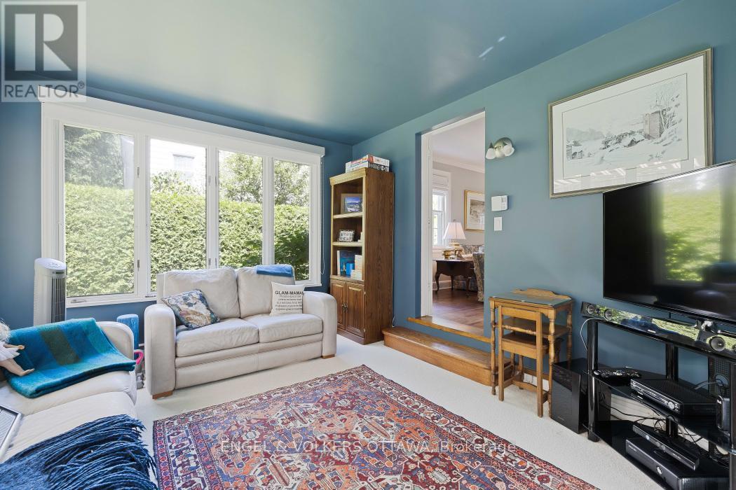 215 SPRINGFIELD ROAD, Ottawa, Ontario, K1M0L1 — Photo 12