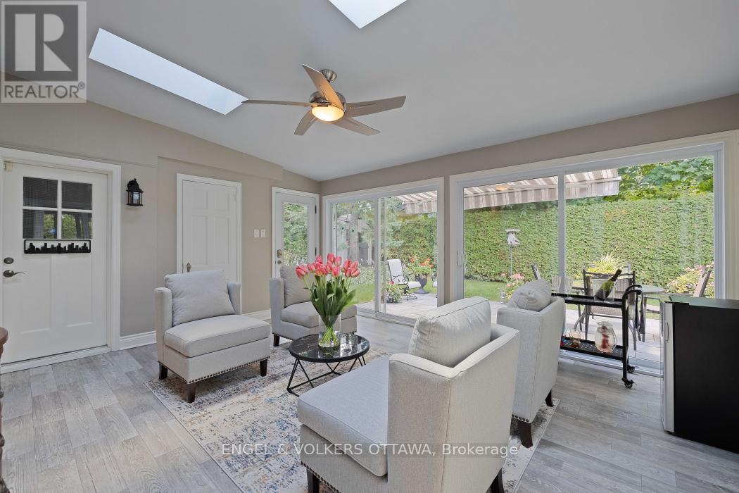 215 SPRINGFIELD ROAD, Ottawa, Ontario, K1M0L1 — Photo 13