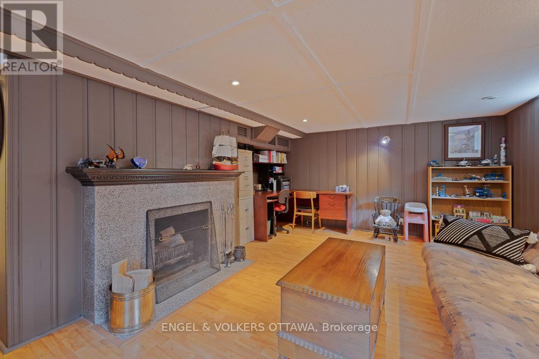 215 SPRINGFIELD ROAD, Ottawa, Ontario, K1M0L1 — Photo 32