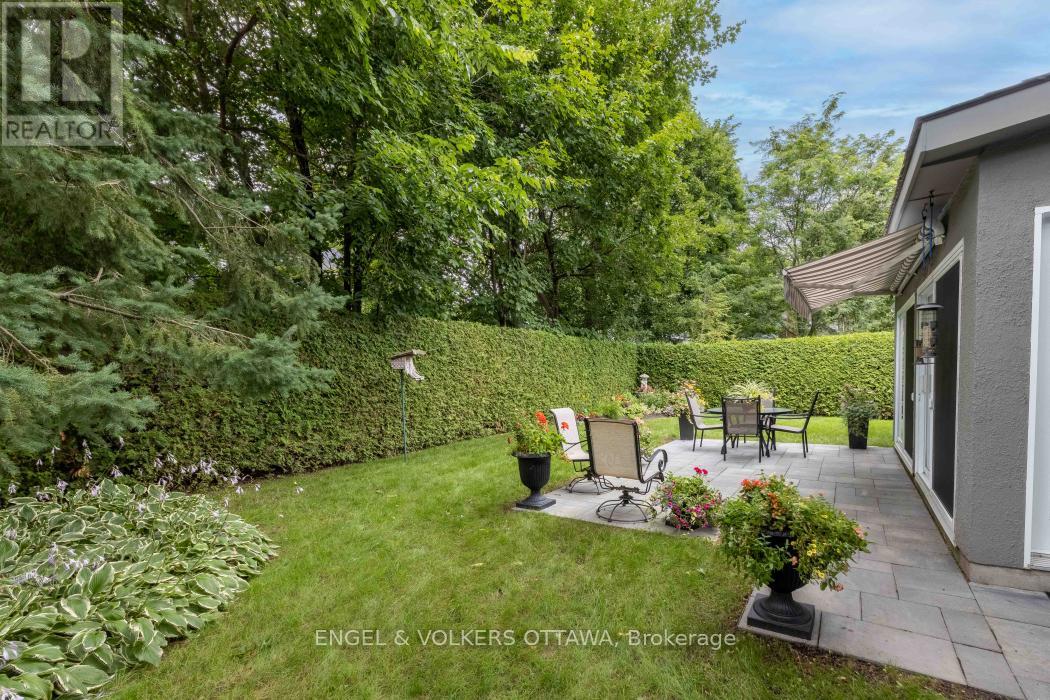 215 SPRINGFIELD ROAD, Ottawa, Ontario, K1M0L1 — Photo 34