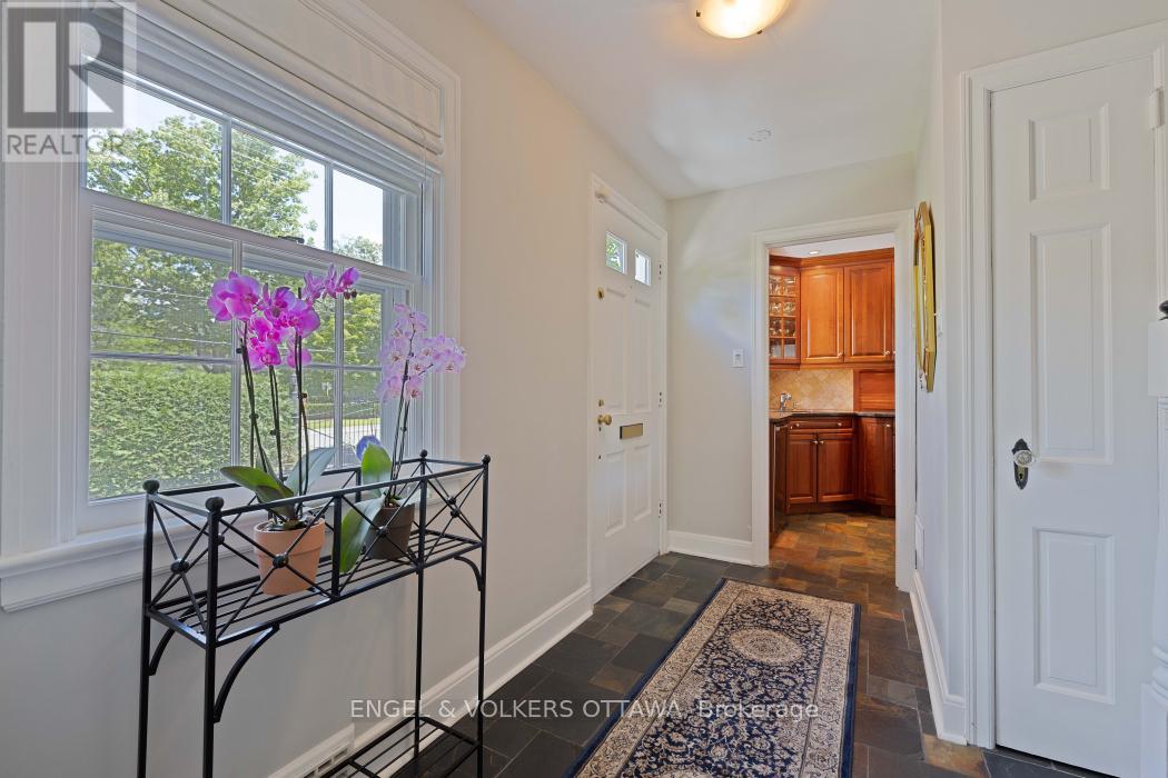 215 SPRINGFIELD ROAD, Ottawa, Ontario, K1M0L1 — Photo 6