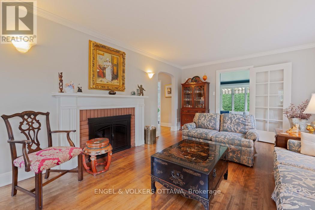 215 SPRINGFIELD ROAD, Ottawa, Ontario, K1M0L1 — Photo 8