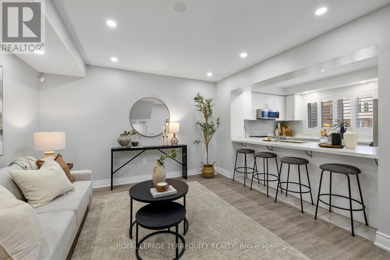 1058 CLIPPER LANE, Pickering, Ontario, L1X0E9 — Photo 12