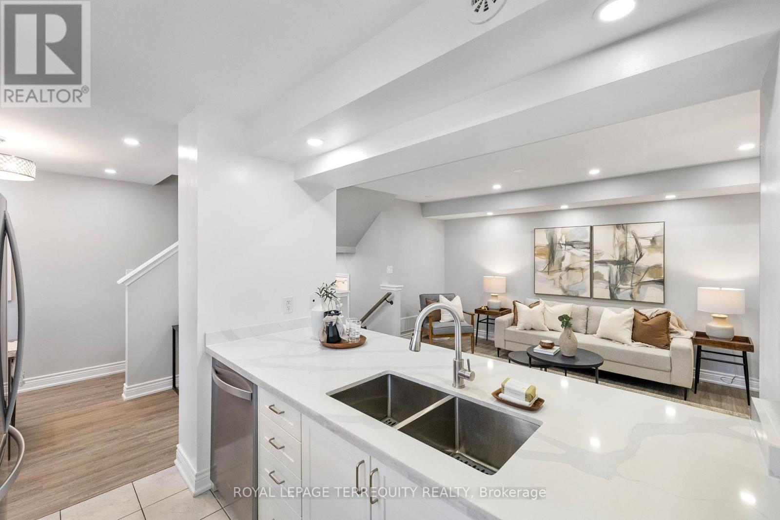 1058 CLIPPER LANE, Pickering, Ontario, L1X0E9 — Photo 15