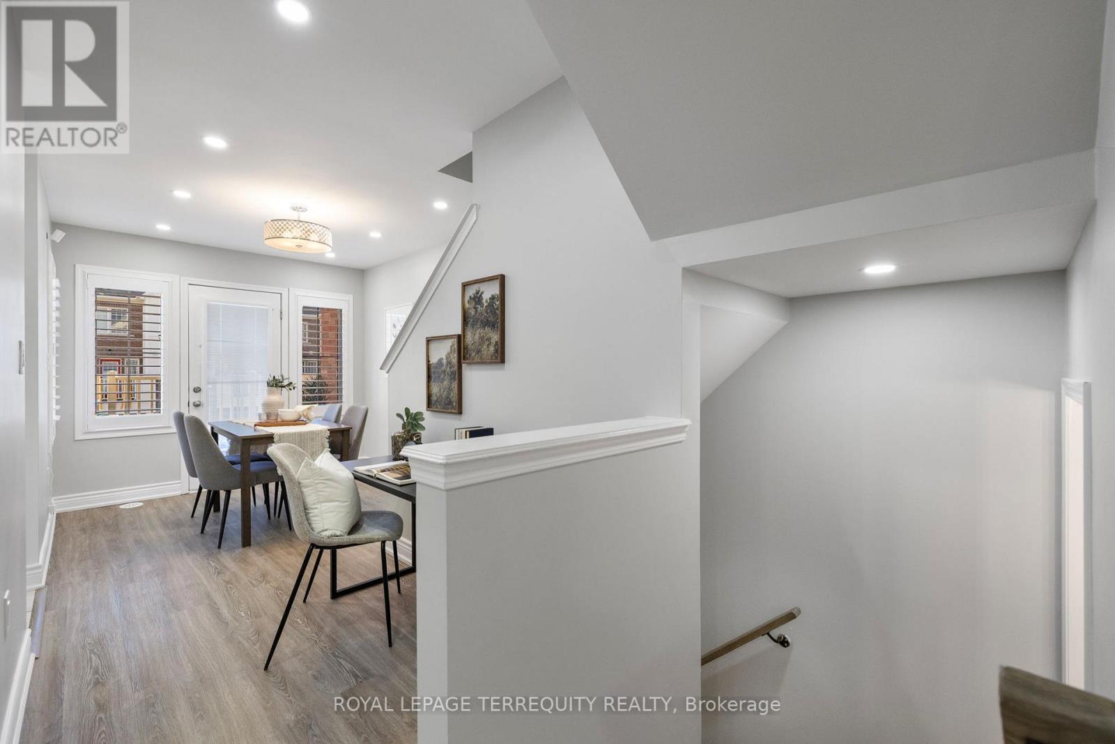 1058 CLIPPER LANE, Pickering, Ontario, L1X0E9 — Photo 8