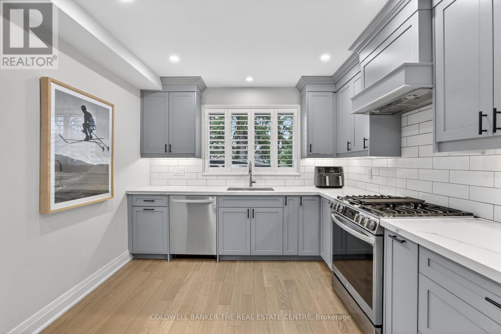 404 BOTSFORD STREET, Newmarket (Central Newmarket), Ontario, L3Y1S8 — Photo 12