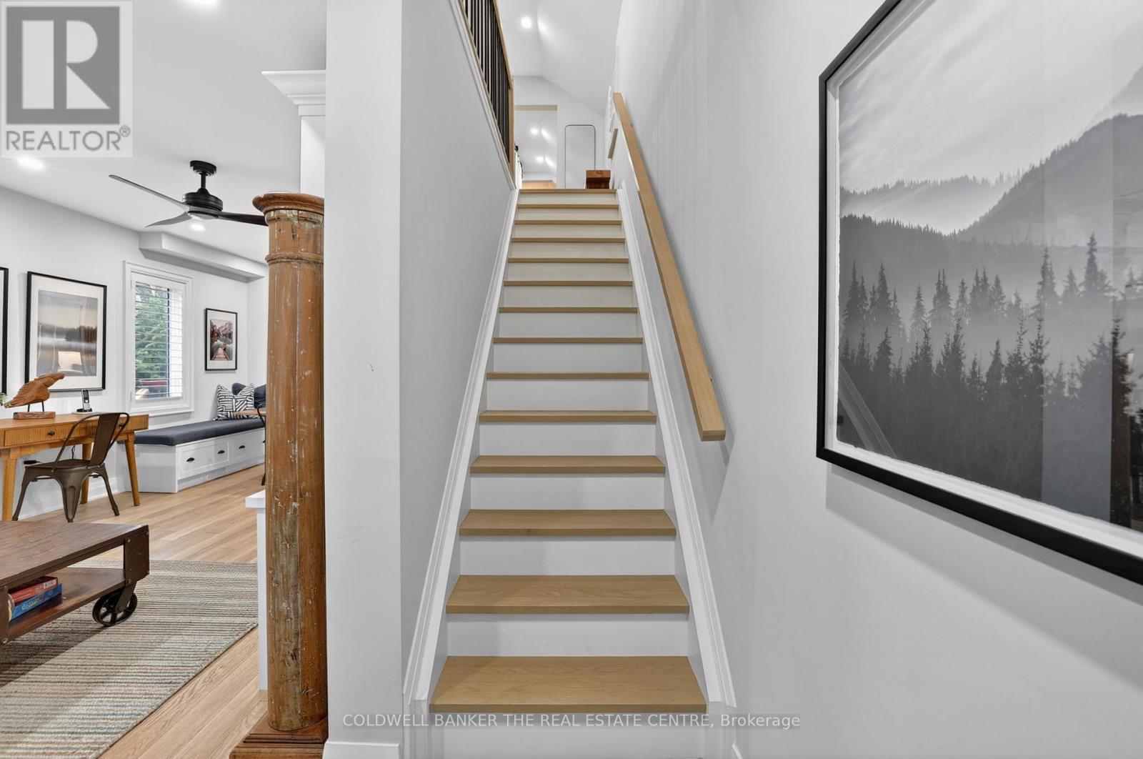 404 BOTSFORD STREET, Newmarket (Central Newmarket), Ontario, L3Y1S8 — Photo 3