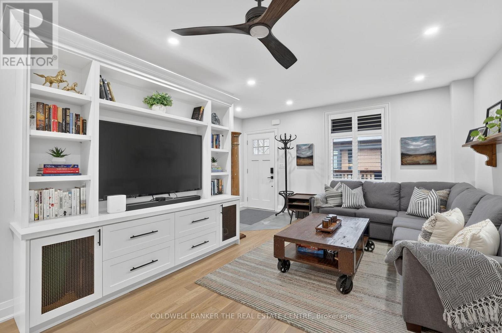 404 BOTSFORD STREET, Newmarket (Central Newmarket), Ontario, L3Y1S8 — Photo 6