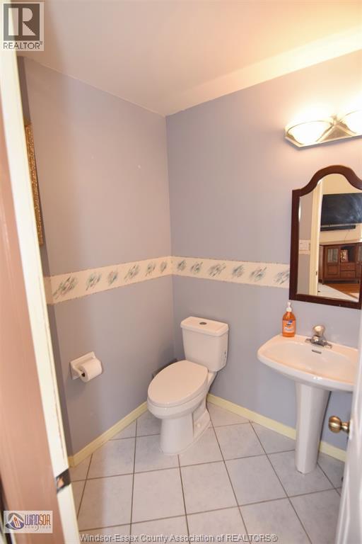 3658 IRONGATE, Windsor, Ontario, N8W5T4 — Photo 12