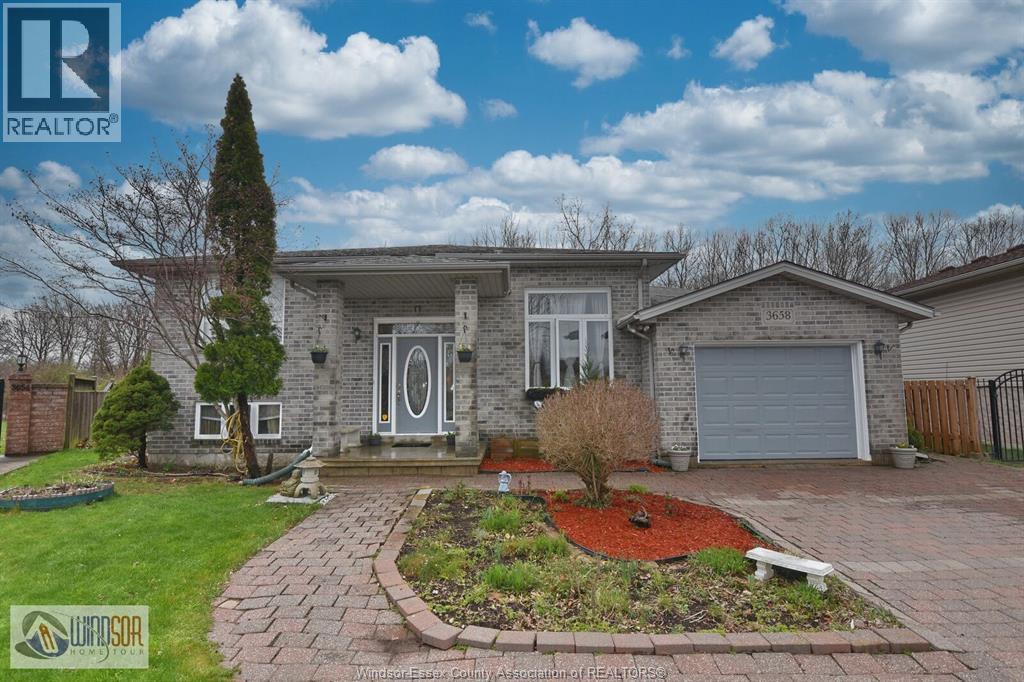 3658 IRONGATE, Windsor, Ontario, N8W5T4 — Photo 2