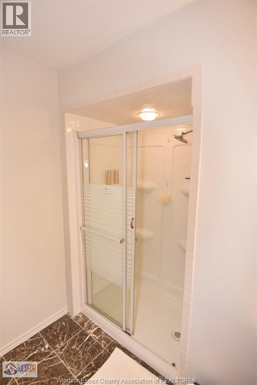 3658 IRONGATE, Windsor, Ontario, N8W5T4 — Photo 27