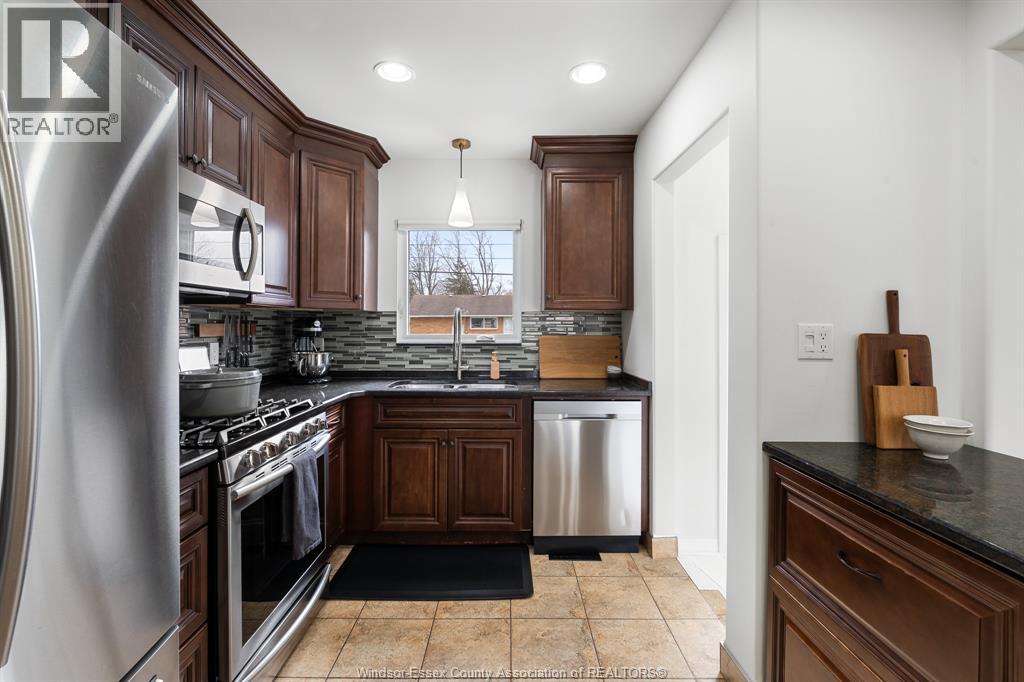 735 Lounsborough, Windsor, Ontario, N9G1G1 — Photo 14
