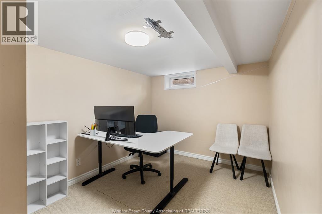 735 Lounsborough, Windsor, Ontario, N9G1G1 — Photo 31