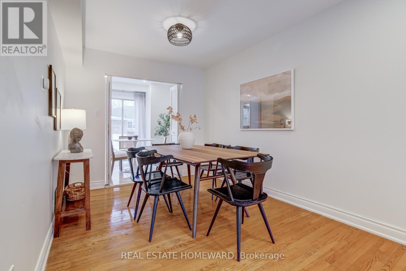 783 DODSWORTH CRESCENT, Mississauga (Applewood), Ontario, L4Y2H8 — Photo 4