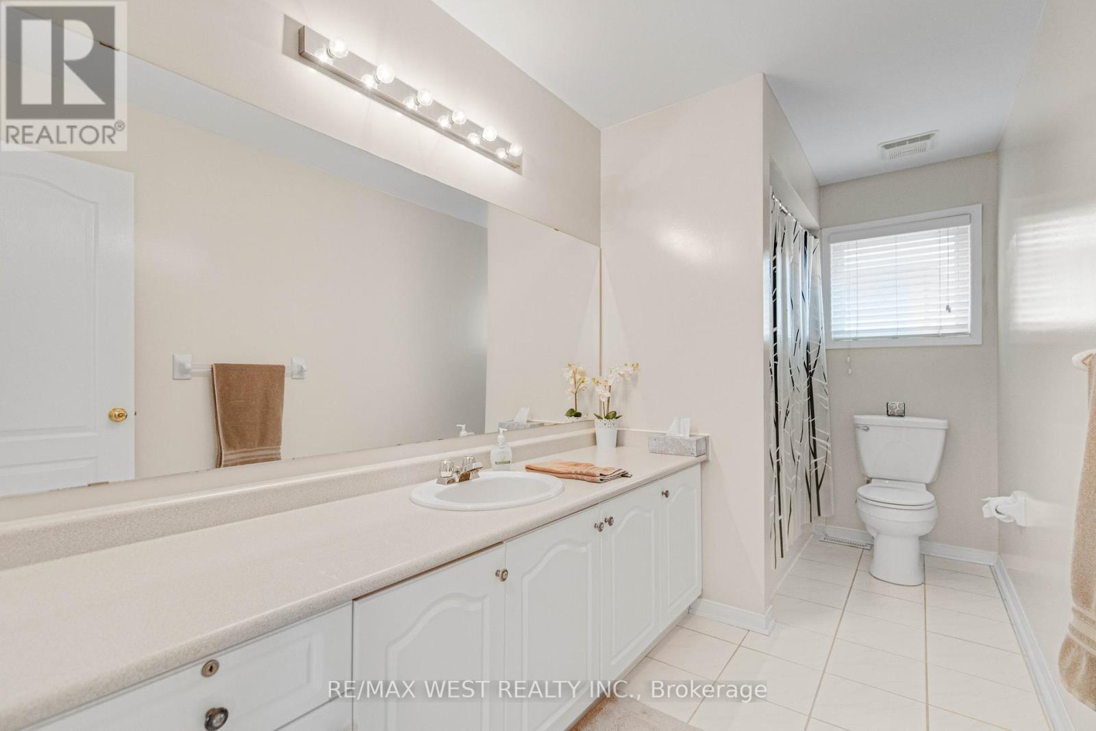 44 CREEKWOOD DRIVE, Brampton (Snelgrove), Ontario, L7A1J3 — Photo 13