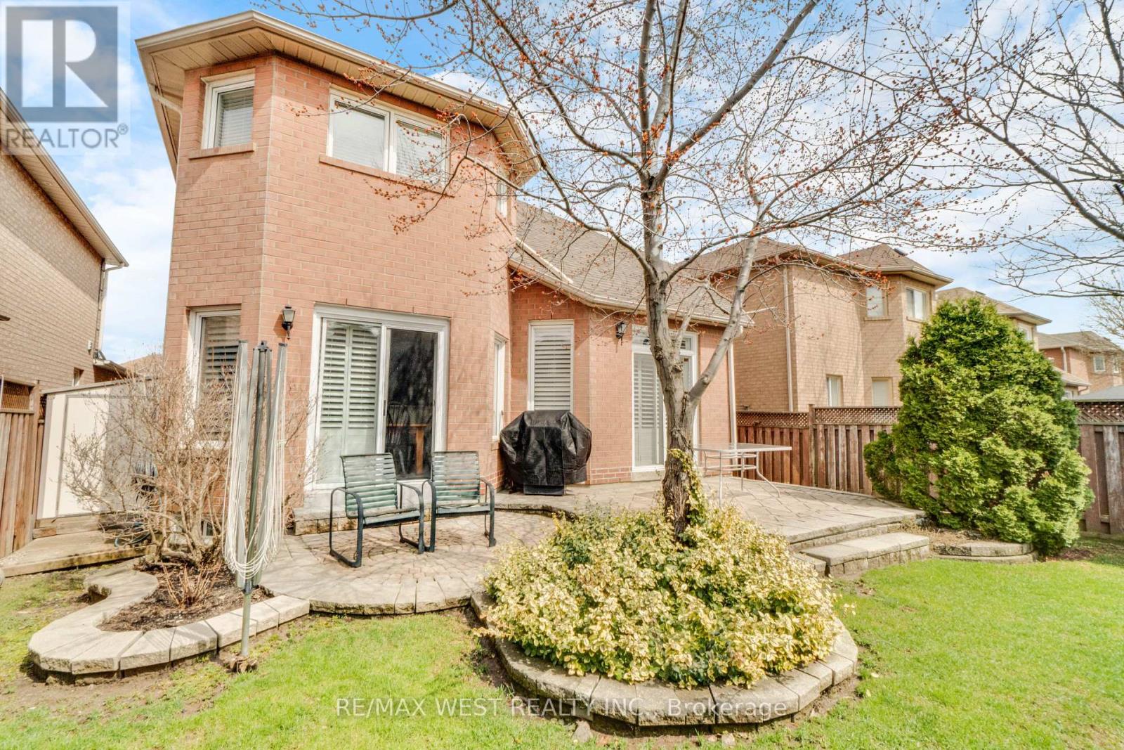 44 CREEKWOOD DRIVE, Brampton (Snelgrove), Ontario, L7A1J3 — Photo 14