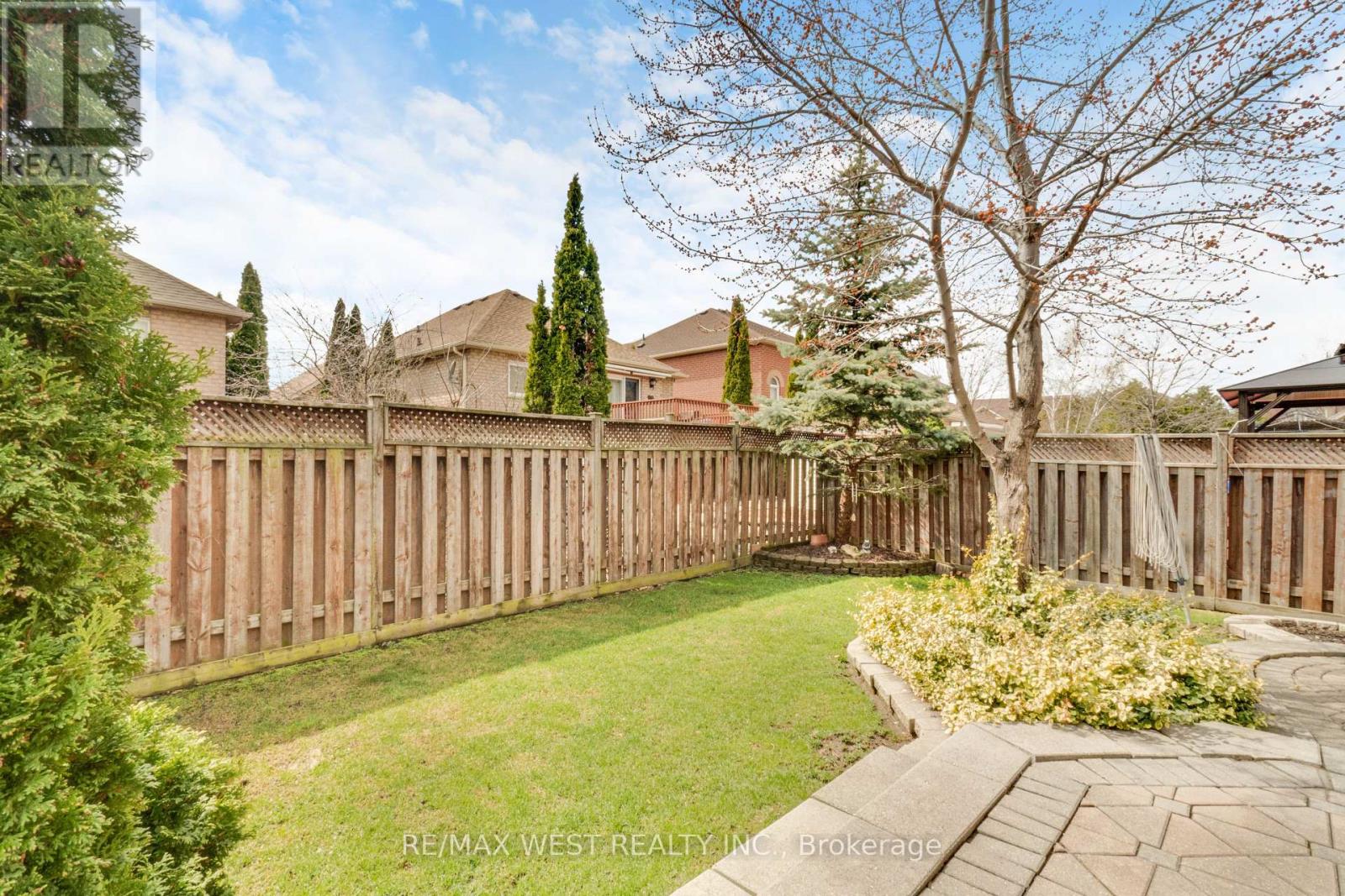 44 CREEKWOOD DRIVE, Brampton (Snelgrove), Ontario, L7A1J3 — Photo 15