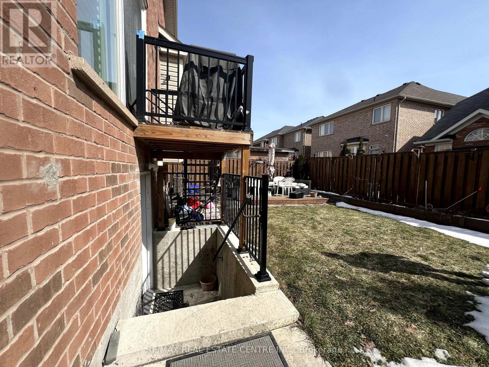 BSMT - 348 MCDOUGALL CROSSING CRESCENT, Milton (HA Harrison), Ontario, L9T0N5 — Photo 12