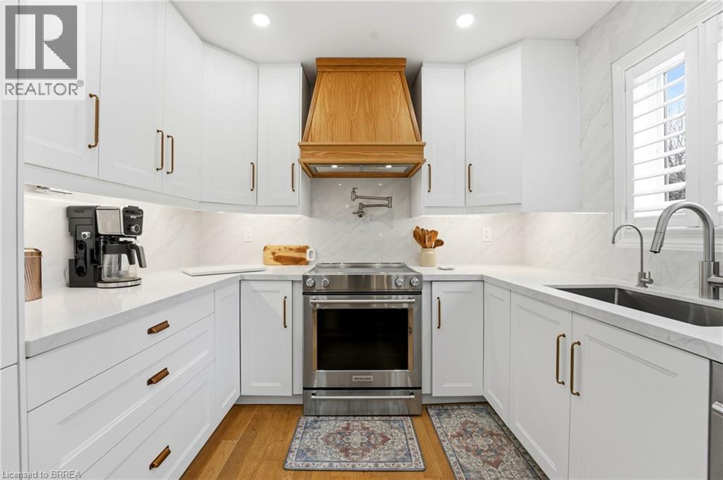 163 SPRING CREEK Drive, Waterdown, Ontario, L8B0X8 — Photo 12