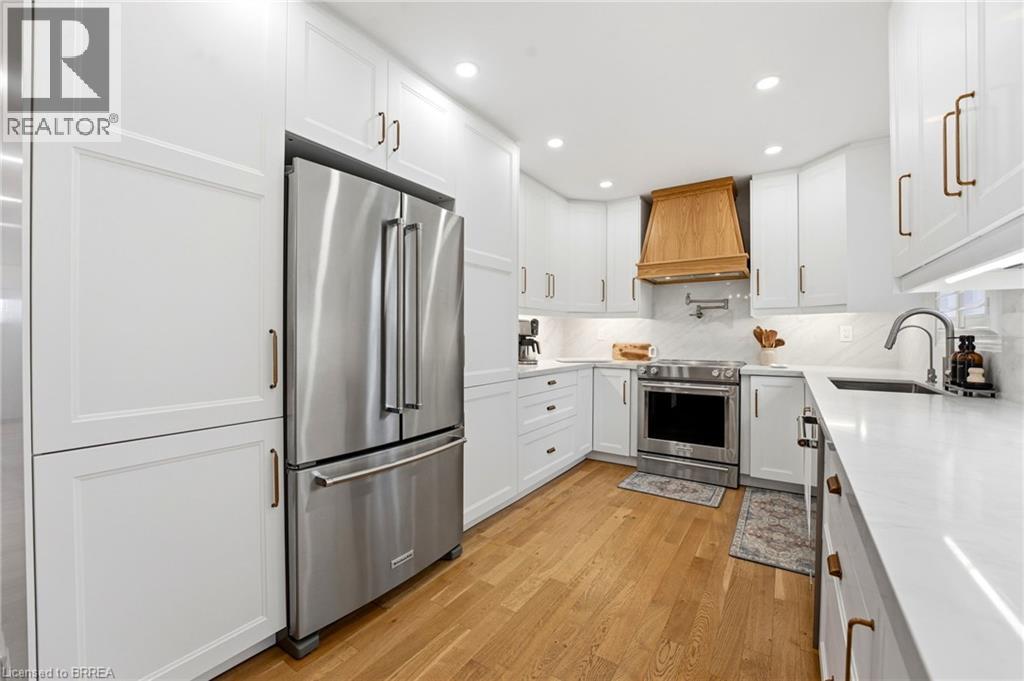 163 SPRING CREEK Drive, Waterdown, Ontario, L8B0X8 — Photo 13