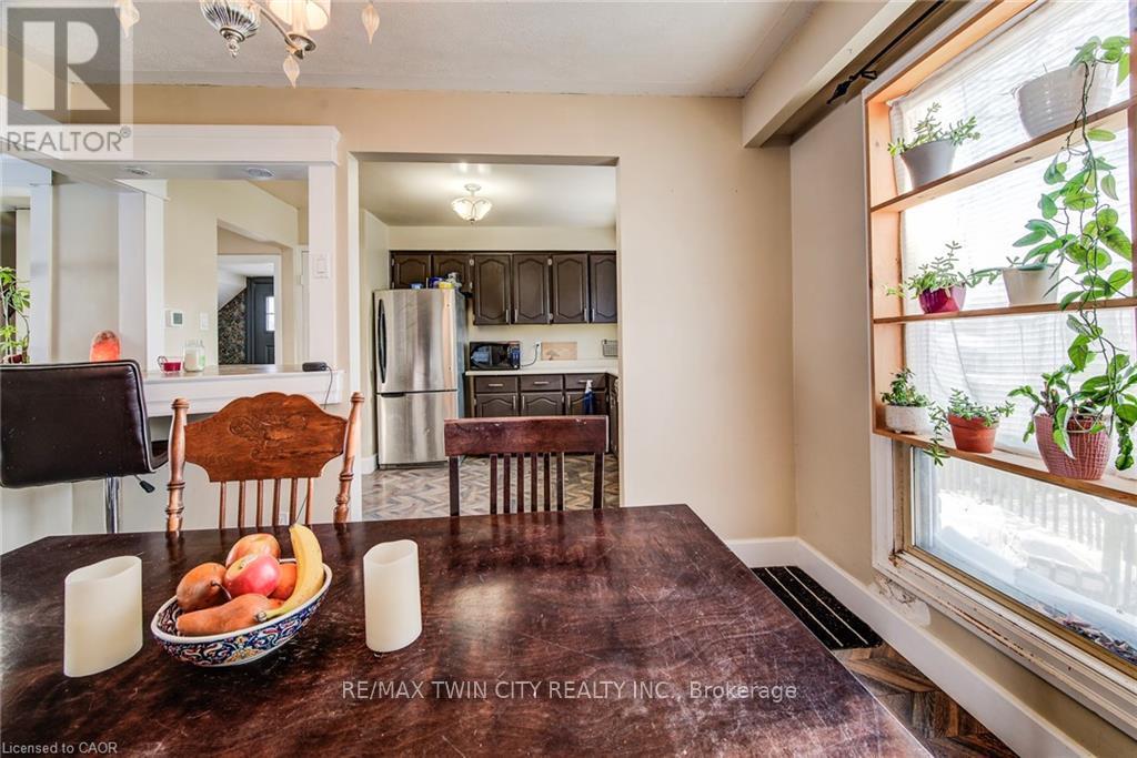 71 SHADELAND CRESCENT, Kitchener, Ontario, N2M2J1 — Photo 12