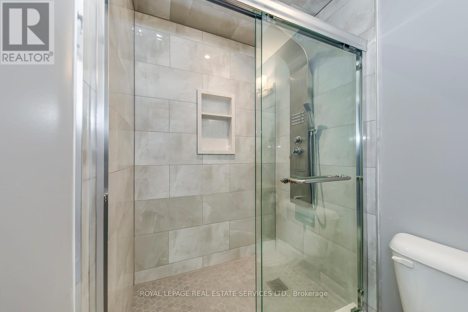 60 NETHERWOOD ROAD, Kitchener, Ontario, L2P0E4 — Photo 37