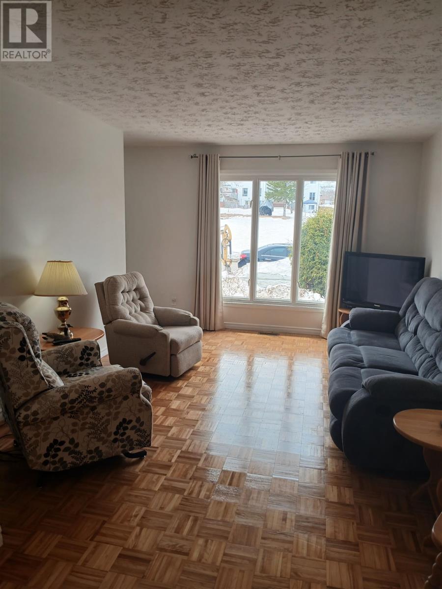 12 Forest PL, Elliot Lake, Ontario, P5A3C6 — Photo 10