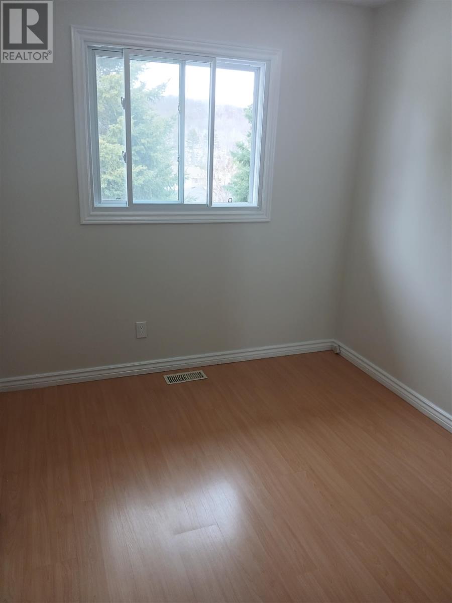 12 Forest PL, Elliot Lake, Ontario, P5A3C6 — Photo 13