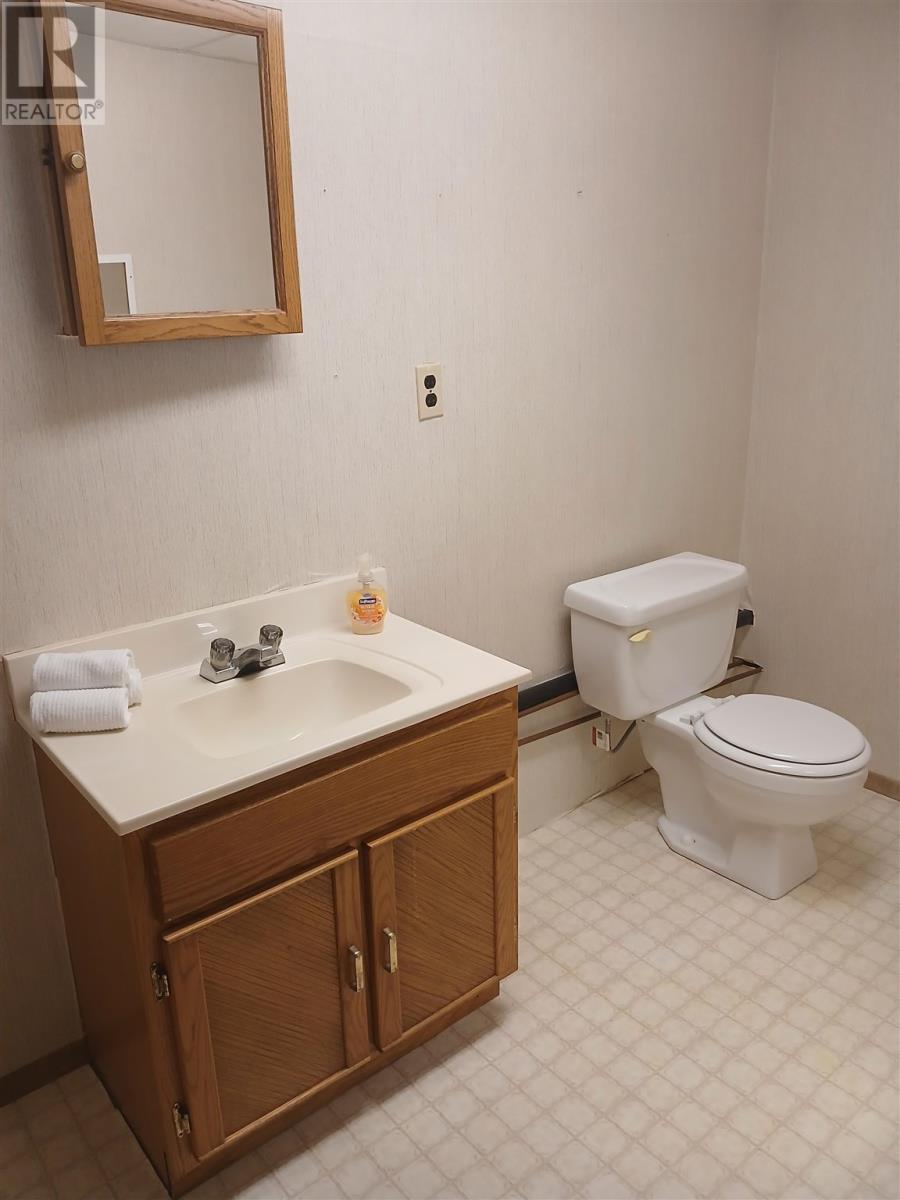 12 Forest PL, Elliot Lake, Ontario, P5A3C6 — Photo 22