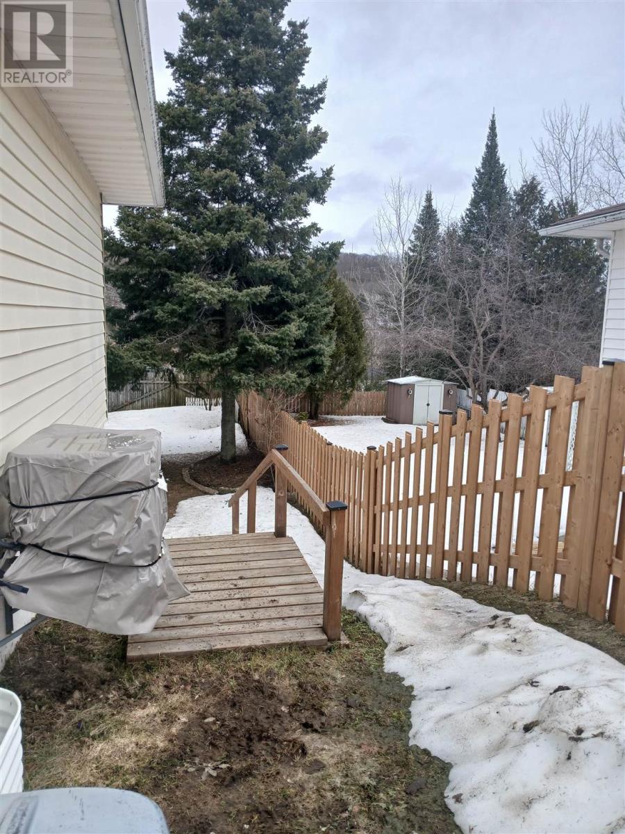 12 Forest PL, Elliot Lake, Ontario, P5A3C6 — Photo 26