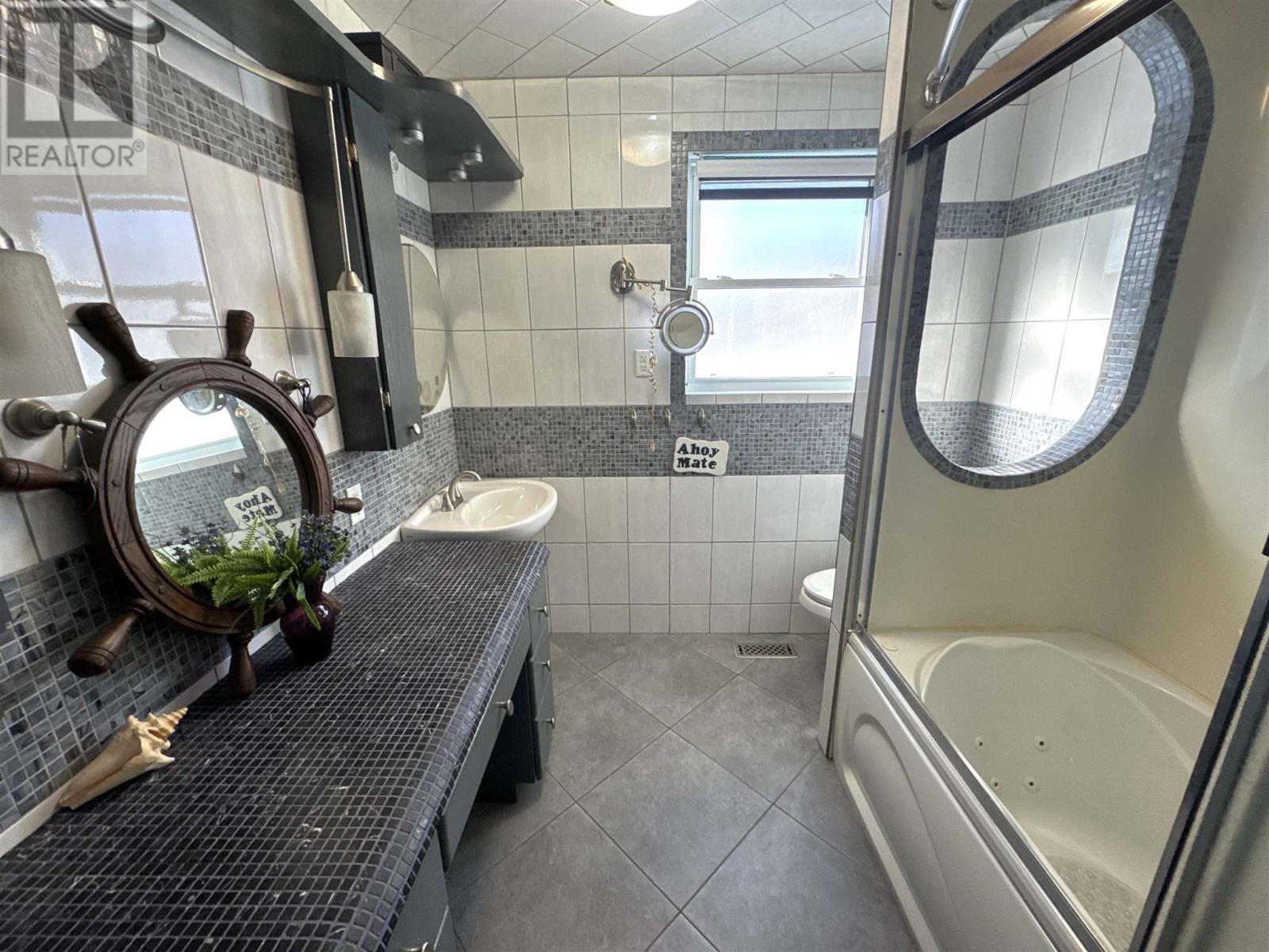 9 Axmith AVE, Elliot Lake, Ontario, P5A1B5 — Photo 15