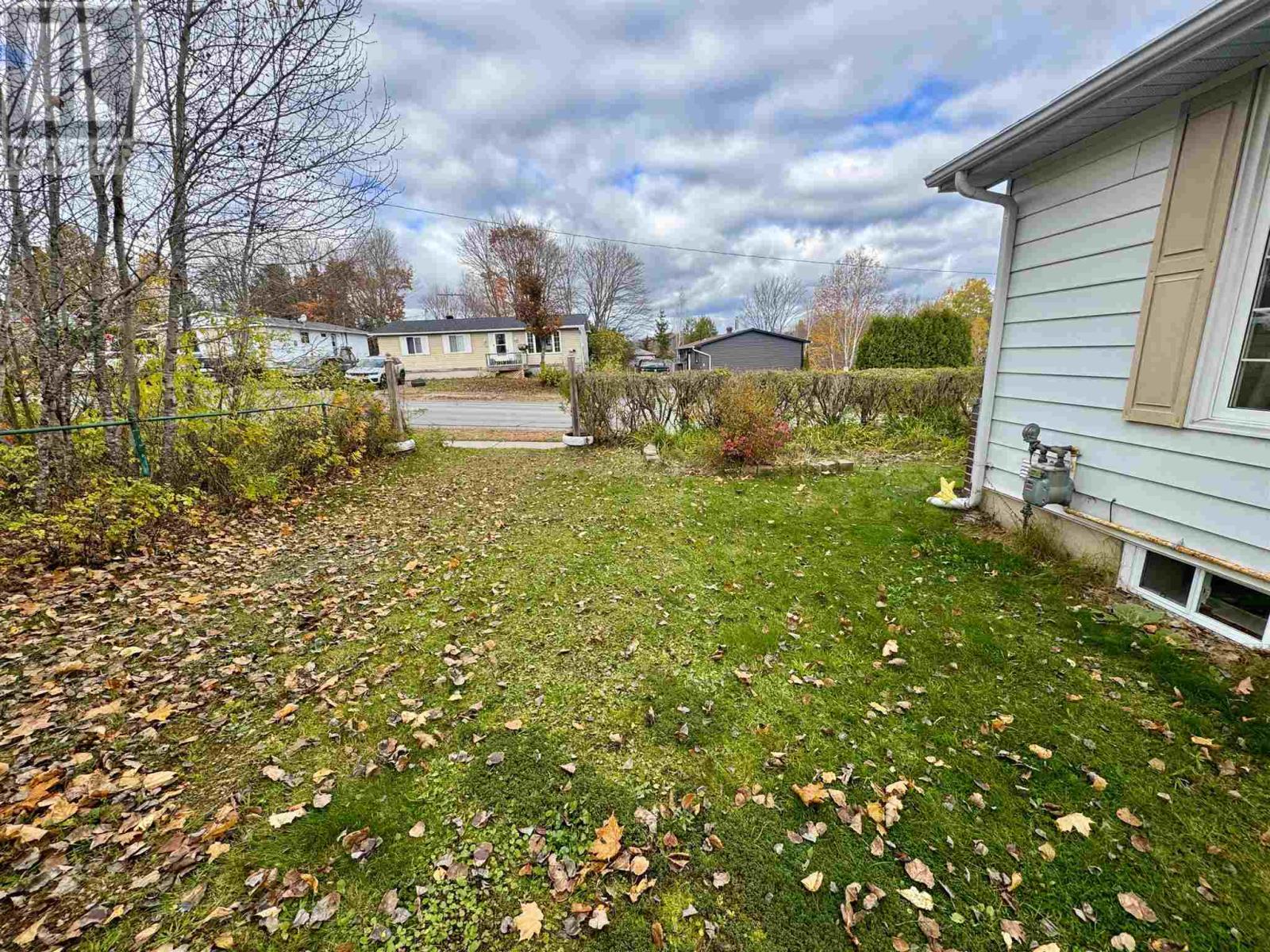 9 Axmith AVE, Elliot Lake, Ontario, P5A1B5 — Photo 32