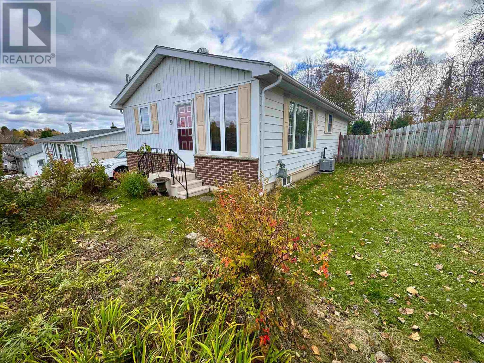 9 Axmith AVE, Elliot Lake, Ontario, P5A1B5 — Photo 33