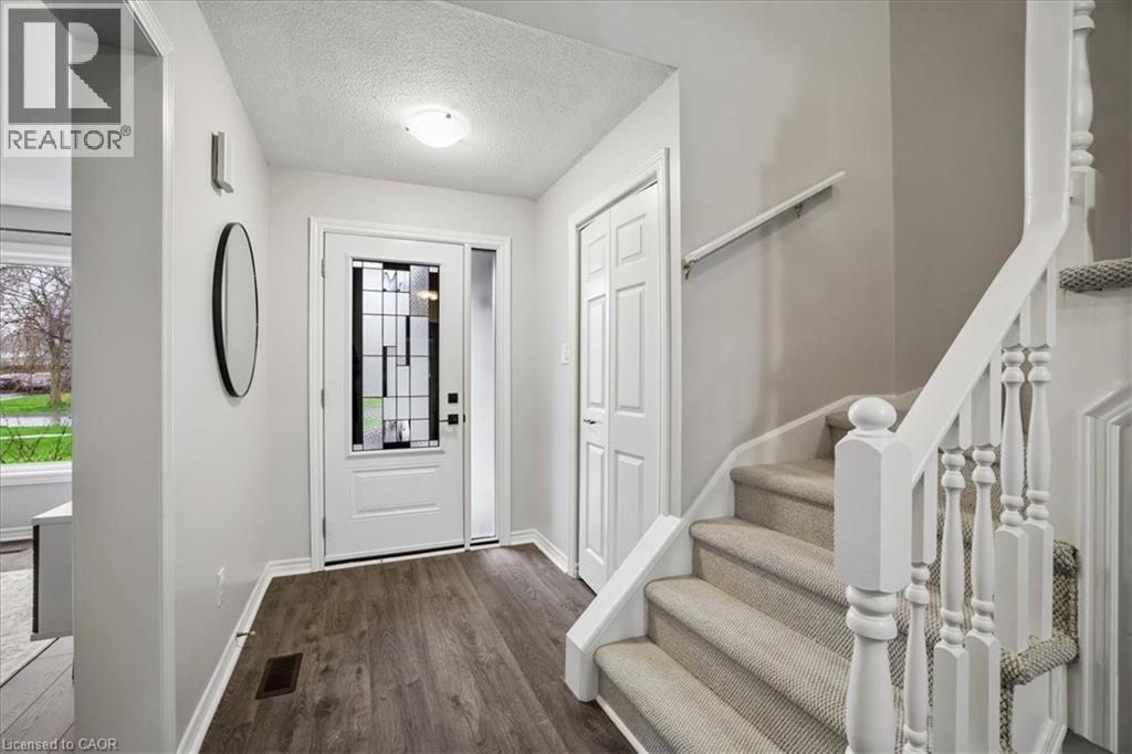 2208 MELISSA Crescent, Burlington, Ontario, L7P4J7 — Photo 12