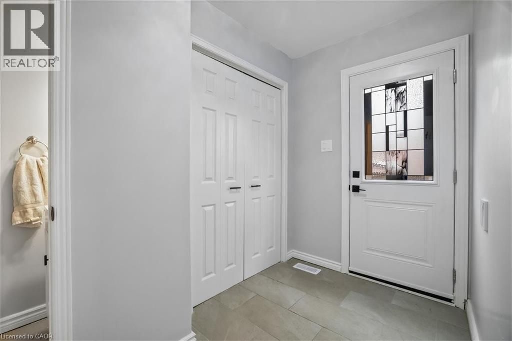 2208 MELISSA Crescent, Burlington, Ontario, L7P4J7 — Photo 24