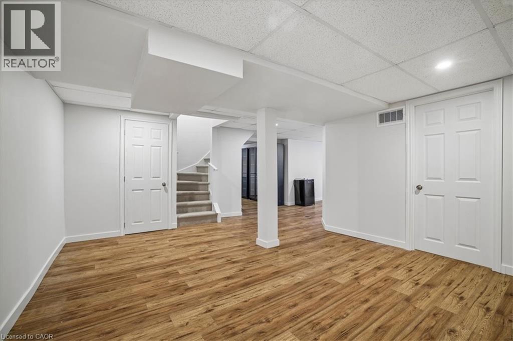 2208 MELISSA Crescent, Burlington, Ontario, L7P4J7 — Photo 37