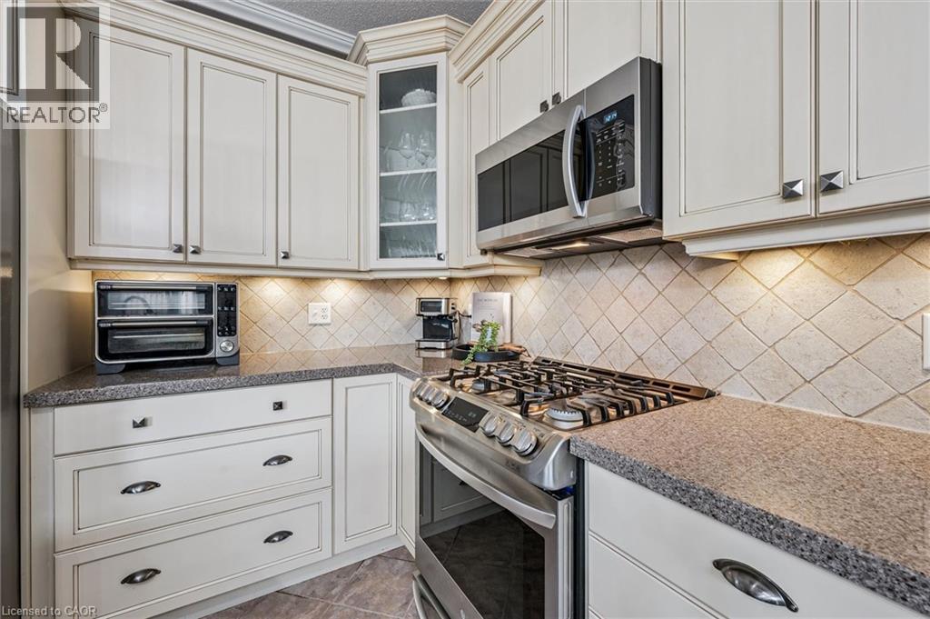 707 COMMONWEALTH Crescent, Kitchener, Ontario, N2E4J8 — Photo 16