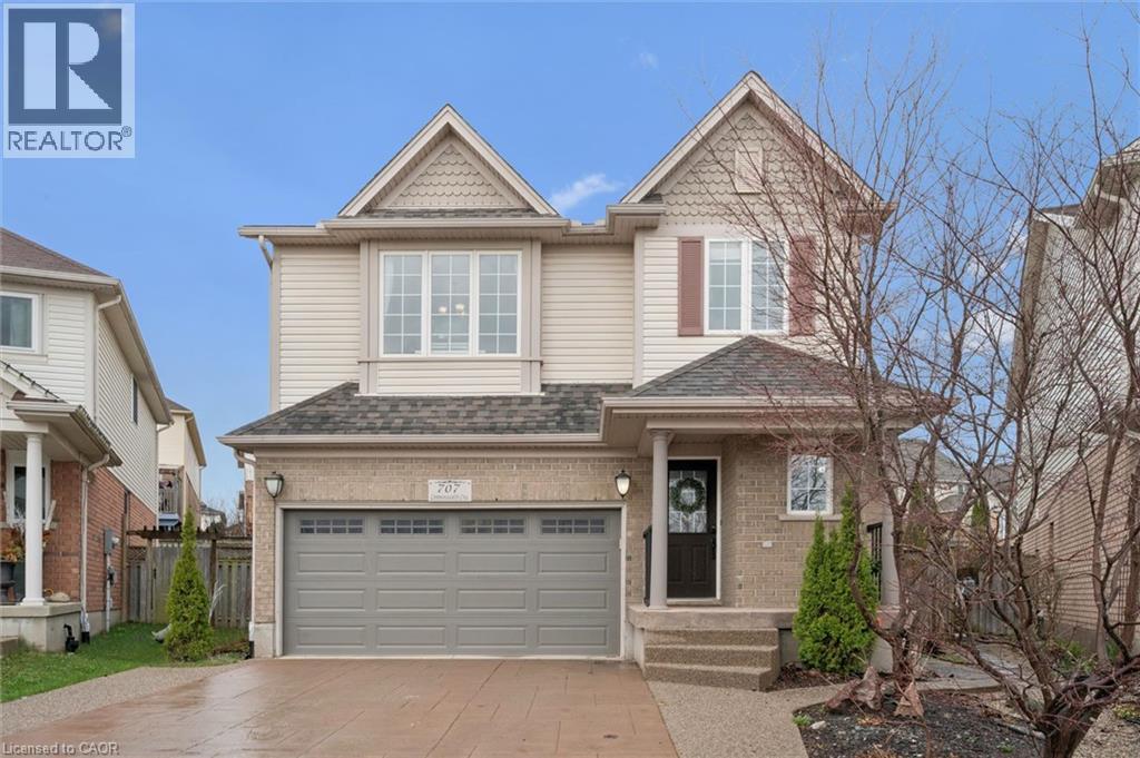 707 COMMONWEALTH Crescent, Kitchener, Ontario, N2E4J8 — Photo 2