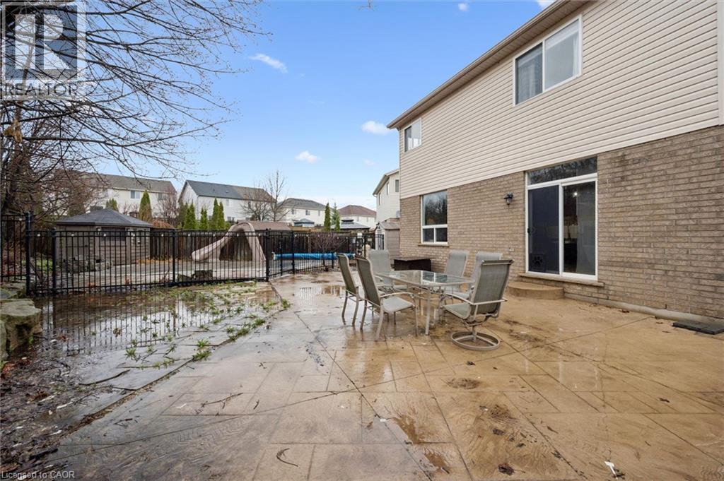 707 COMMONWEALTH Crescent, Kitchener, Ontario, N2E4J8 — Photo 42