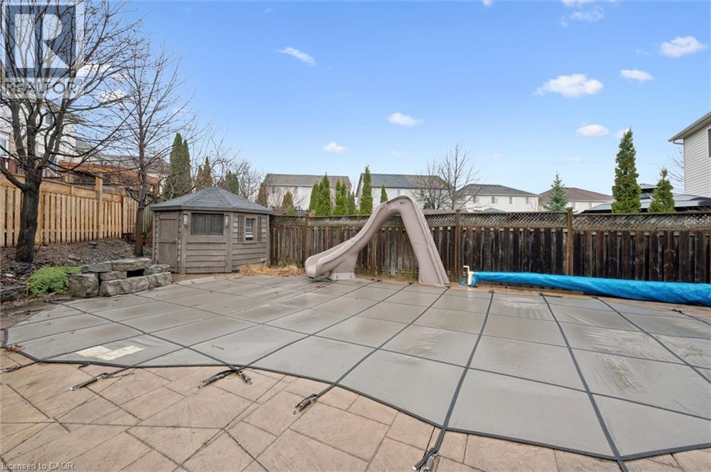 707 COMMONWEALTH Crescent, Kitchener, Ontario, N2E4J8 — Photo 44