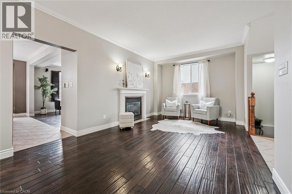 707 COMMONWEALTH Crescent, Kitchener, Ontario, N2E4J8 — Photo 6