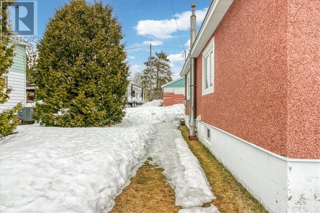 28 First Avenue N, Levack, Ontario, P0M2C0 — Photo 6