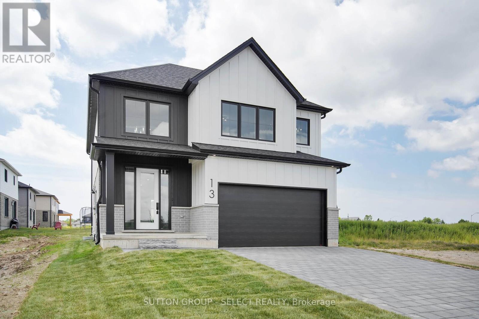 42 LUCAS ROAD E, St. Thomas, Ontario, N5R0M1 — Photo 2