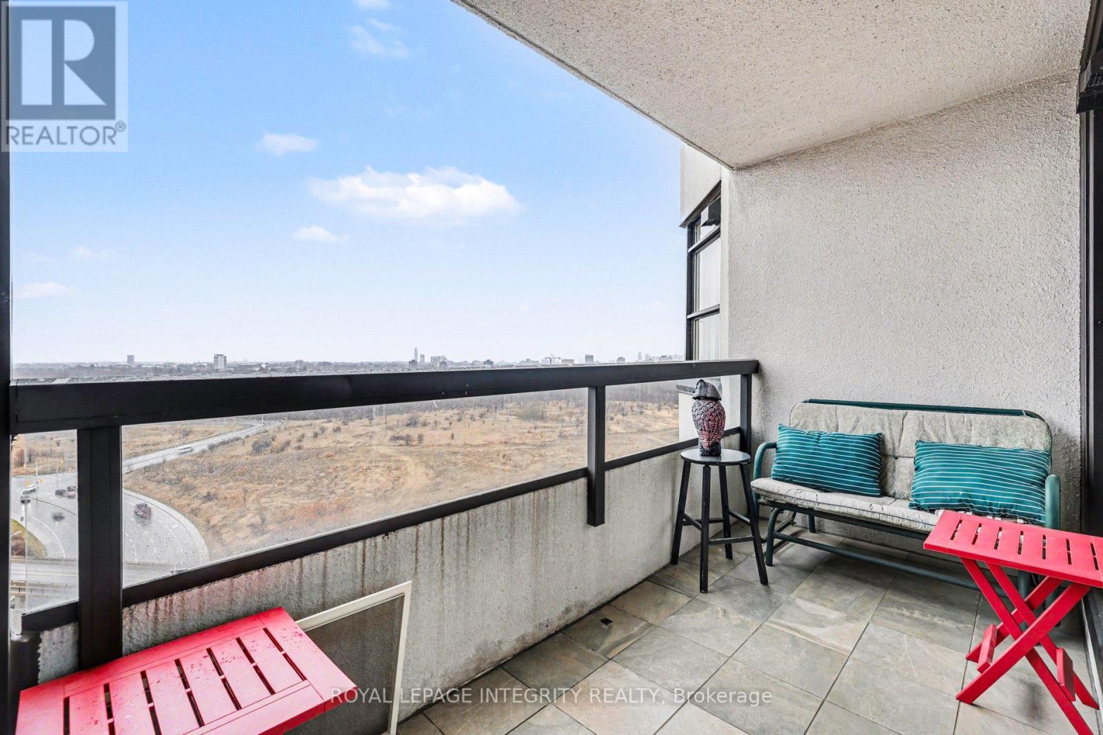 1905 - 1510 RIVERSIDE DRIVE, Ottawa, Ontario, K1G4X5 — Photo 19