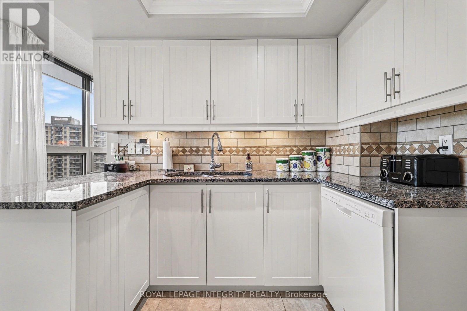 1905 - 1510 RIVERSIDE DRIVE, Ottawa, Ontario, K1G4X5 — Photo 7