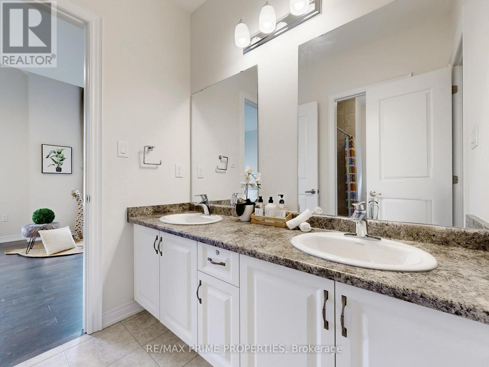 46 SCRIVENER DRIVE, Aurora, Ontario, L4G0Y8 — Photo 19