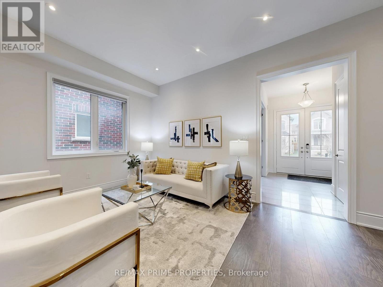 46 SCRIVENER DRIVE, Aurora, Ontario, L4G0Y8 — Photo 4