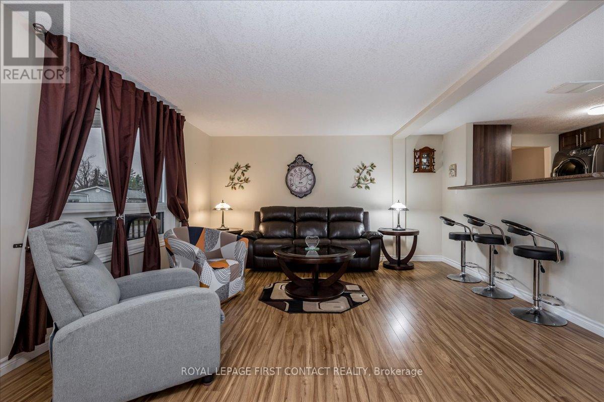 50 LINDEN LANE, Innisfil, Ontario, L9S1P2 — Photo 7