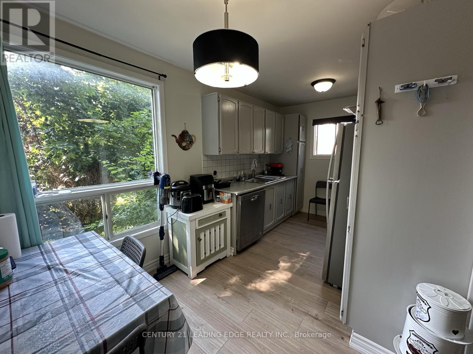 257 LONDON ROAD, Newmarket (Bristol-London), Ontario, L3Y6L3 — Photo 7