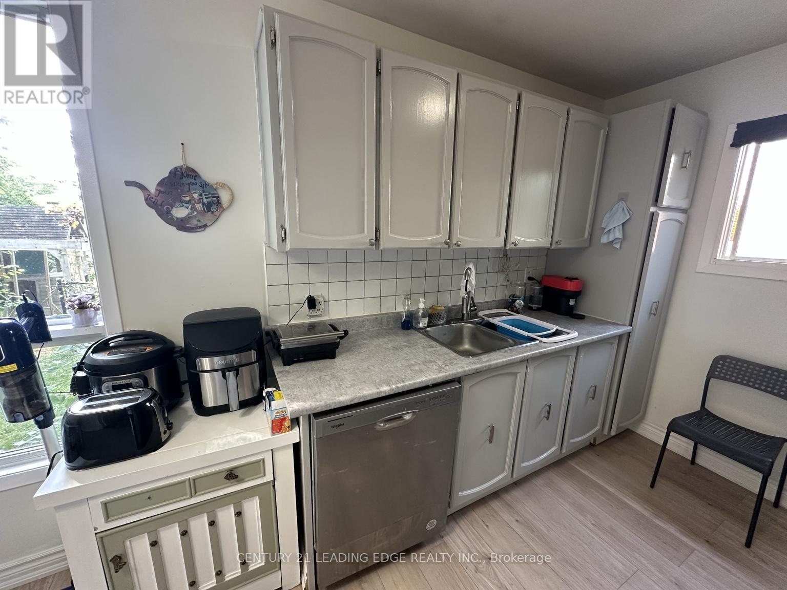 257 LONDON ROAD, Newmarket (Bristol-London), Ontario, L3Y6L3 — Photo 9